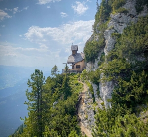 Wanderung zum Friedenskircherl am Stoderzinken in der Region Schladming-Dachstein – Auszeit in den Bergen der Steiermark