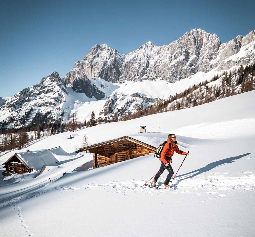 Schneeschuhwandern am Dachstein – Winterurlaub in Ramsau mit unberührter Natur und herrlicher Stille